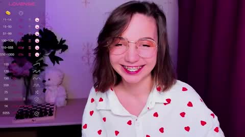 Hazel online show from March 18, 6:24 pm