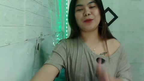 Snapshot of kinky_gurl69 chatting on January 21, 1:18 am mary online show from January 21, 1:18 am