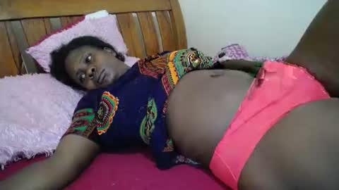Snapshot of kinky_kaiya chatting on October 15, 5:54 am kaiya online show from October 15, 5:54 am