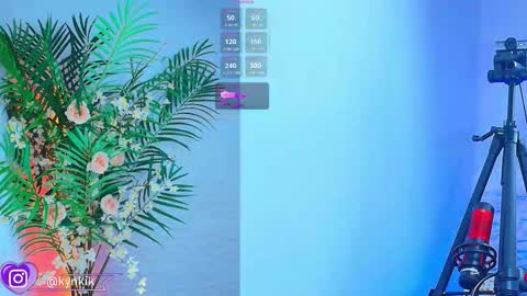 Snapshot of kinky_karo chatting on September 21, 1:04 am online show from September 21, 1:04 am