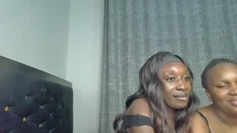 kinky_leila online show from July 26, 2:30 am