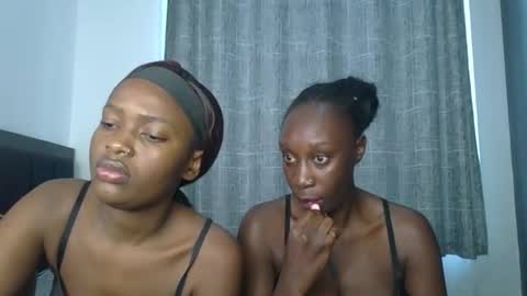 kinky_leila online show from June 11, 5:15 am