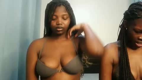 Lola online show from November 29, 12:14 am