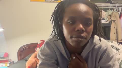 Snapshot of kinkycoupleinteracial chatting on October 26, 4:08 am Astra online show from October 26, 4:08 am
