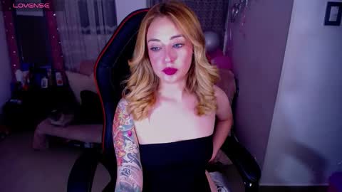  Sara  online show from December 17, 1:22 am