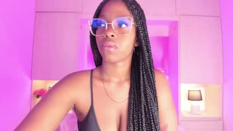 M A R A  online show from October 2, 12:21 pm