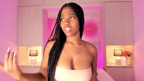 M A R A  online show from October 1, 12:21 pm