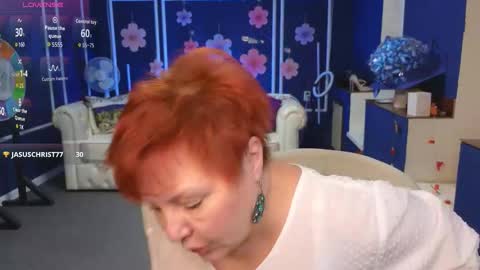 Kira Kennet online show from November 25, 7:10 am