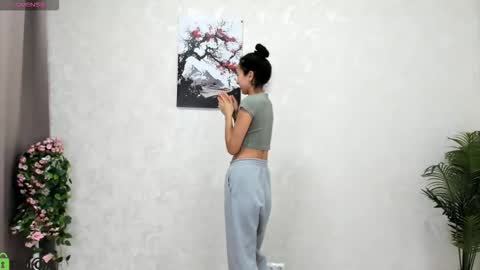 Aura online show from October 28, 7:03 am