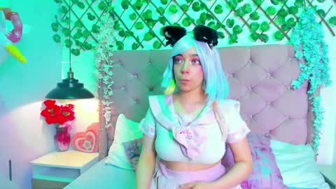 Kira online show from May 26, 8:08 pm