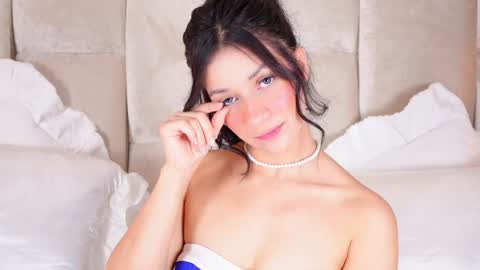 Snapshot of kirakayleigh chatting on December 14, 5:58 pm kira online show from December 14, 5:58 pm