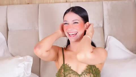 Snapshot of kirakayleigh chatting on March 12, 8:41 pm kira online show from March 12, 8:41 pm