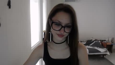 Snapshot of kirakittenn chatting on September 29, 12:32 pm kirakittenn online show from September 29, 12:32 pm