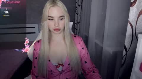 kirakrox online show from February 17, 6:18 pm