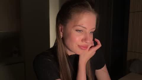 Snapshot of kiramystery chatting on October 7, 2:21 pm Kira online show from October 7, 2:21 pm