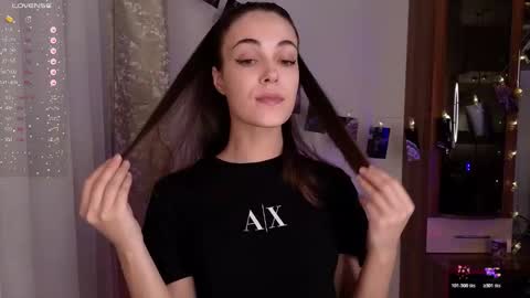 Kira cute online show from November 18, 9:27 pm