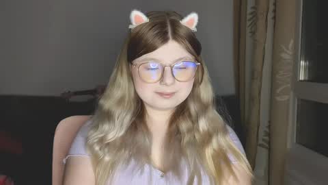 KiraYume online show from May 14, 8:14 pm