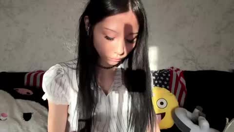 Hina online show from April 18, 12:40 pm