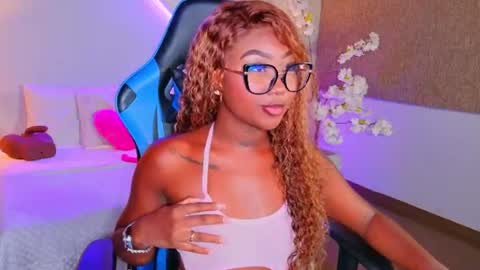 kishalove_ online show from June 23, 10:13 am