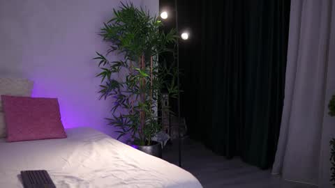 Kiss Jess online show from March 13, 7:48 pm