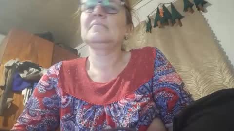 kissandvibe online show from December 2, 1:57 pm