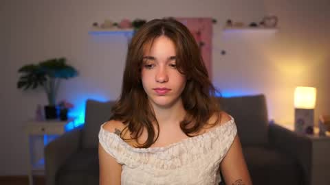 Snapshot of kissiecat chatting on October 3, 1:27 pm Sisi online show from October 3, 1:27 pm