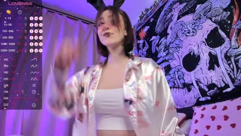 Kissthasky online show from February 21, 3:54 pm