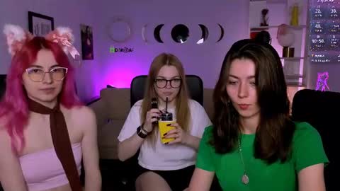 kitniss online show from June 29, 7:13 pm