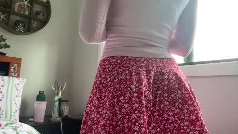 kittengirlxo online show from March 3, 5:05 am