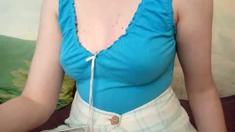 Kittie Creme online show from July 6, 1:05 pm