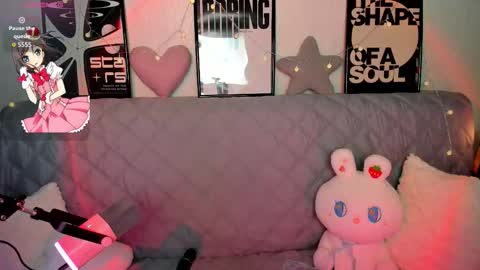 Kitti online show from December 5, 4:19 pm