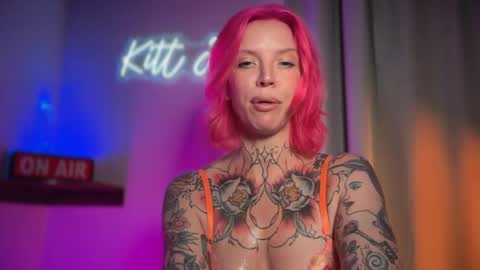 kittjones33 online show from July 25, 8:38 pm