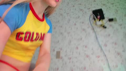 sophie online show from January 14, 4:34 pm