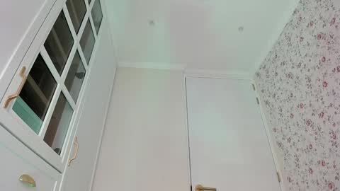 sophie online show from March 3, 6:14 pm