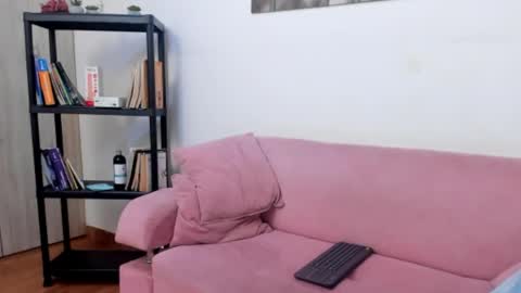 kitty_f00x online show from May 26, 8:41 pm