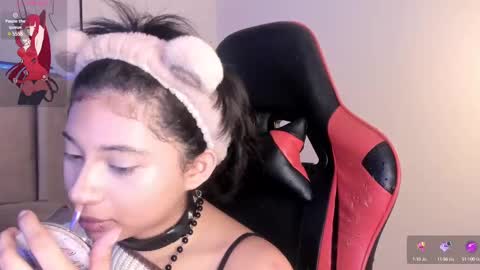 Snapshot of kitty_gang chatting on February 28, 2:42 am Camila online show from February 28, 2:42 am