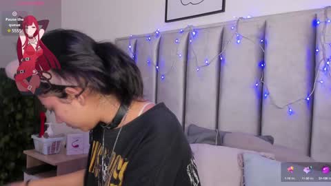 Snapshot of kitty_gang chatting on January 22, 2:26 am Camila online show from January 22, 2:26 am