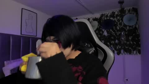 Camila online show from April 17, 2:02 am