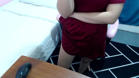 Snapshot of kitty_kity chatting on February 4, 10:24 pm Kate online show from February 4, 10:24 pm