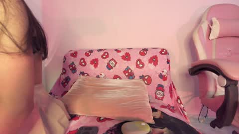 kitty_kryss online show from April 14, 5:13 pm