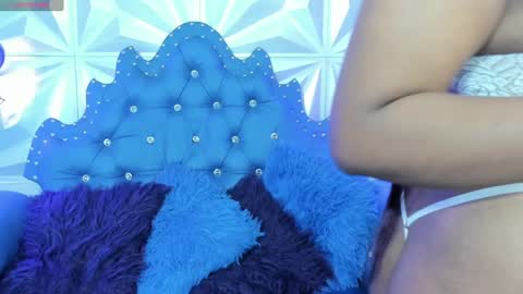 Snapshot of kitty_pervertedx chatting on February 1, 9:29 pm kitty online show from February 1, 9:29 pm
