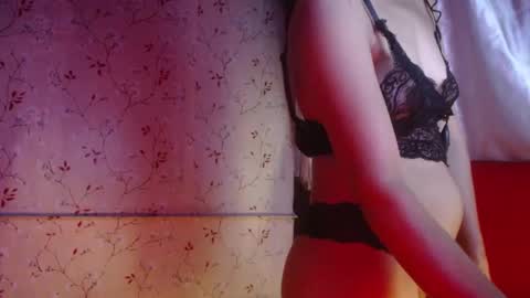 Snapshot of kittykatss chatting on December 22, 5:10 pm Viktoria online show from December 22, 5:10 pm