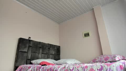 kitty  online show from February 23, 3:23 pm