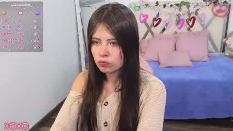 Snapshot of kittystar_tay chatting on March 5, 8:33 pm Kitty online show from March 5, 8:33 pm