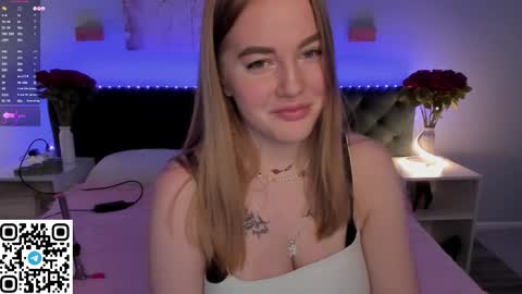 Snapshot of kittyy_cuttie chatting on September 18, 7:29 am kittyy online show from September 18, 7:29 am