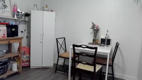 Kittyymaze online show from February 25, 1:20 pm