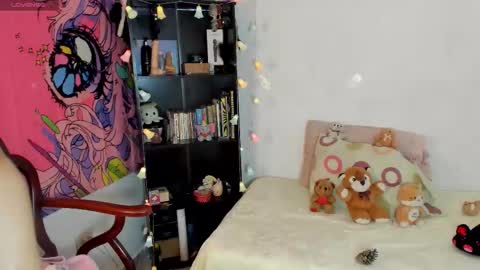 Snapshot of kittyzenn chatting on October 2, 6:13 pm Kitty Zen online show from October 2, 6:13 pm