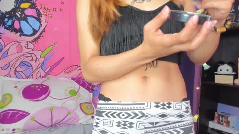 Snapshot of kittyzenn chatting on December 20, 1:54 pm Kitty Zen online show from December 20, 1:54 pm