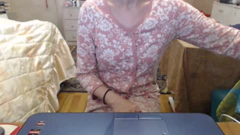 KiuminBerry online show from June 14, 1:00 pm