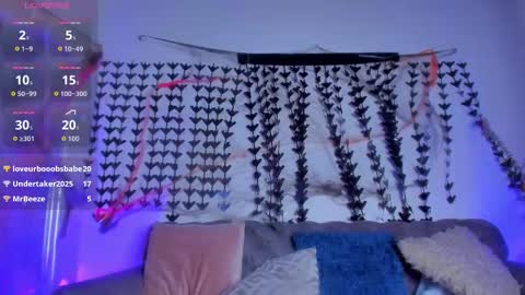 Lili online show from November 1, 10:36 pm